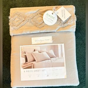 Queen Size 6 Piece Sheet Set Tan / Sand Colored